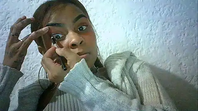 Snapshot of Bellabeltrann chatting on 22, 12, 2025 Bellabeltrann online show from 22, 12, 2025