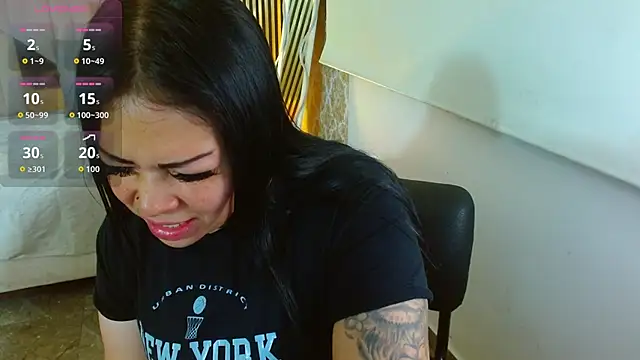 martinna tay online show from 10, 4, 2026