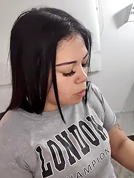 martinna tay online show from 9, 3, 2026