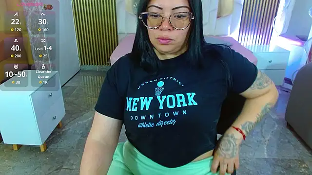 martinna tay online show from 21, 11, 2025