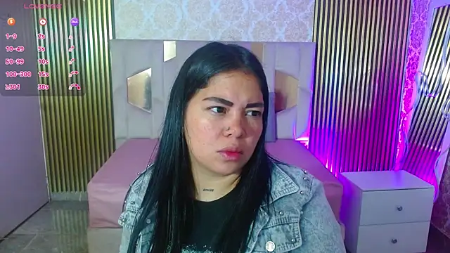 Snapshot of martinna_tay chatting on 21, 6, 2026 martinna tay online show from 21, 6, 2026