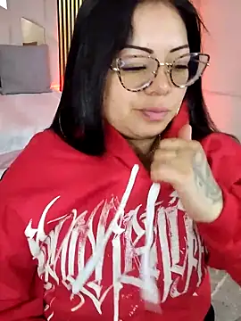 martinna tay online show from 5, 3, 2026