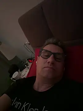 Snapshot of Britmi chatting on 2, 3, 2025 Britmi online show from 2, 3, 2025