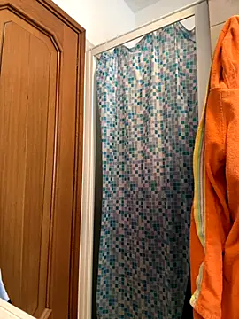 Snapshot of Britmi chatting on 21, 12, 2025 Britmi online show from 21, 12, 2025