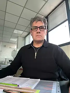 Snapshot of Britmi chatting on 11, 12, 2024 Britmi online show from 11, 12, 2024