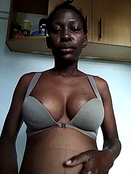 LOVELY-2BERRY online show from 18, 12, 2025