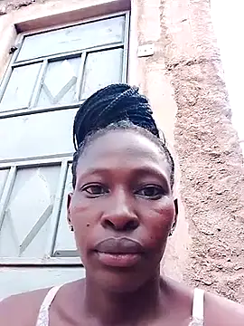 LOVELY-2BERRY online show from 30, 3, 2026