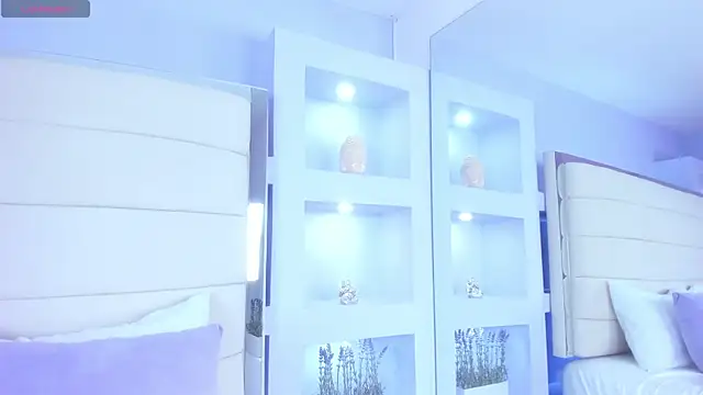 Nicolee20 online show from 28, 12, 2024