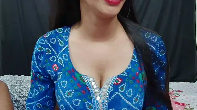 Snapshot of MAGIC_MATES chatting on 6, 3, 2025 MAGIC MATES online show from 6, 3, 2025