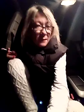 Snapshot of Timide_girl2 chatting on 22, 9, 2025 Timide girl2 online show from 22, 9, 2025