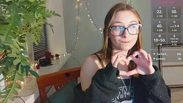 Snapshot of monlight__dana chatting on 24, 12, 2024 monlight dana online show from 24, 12, 2024