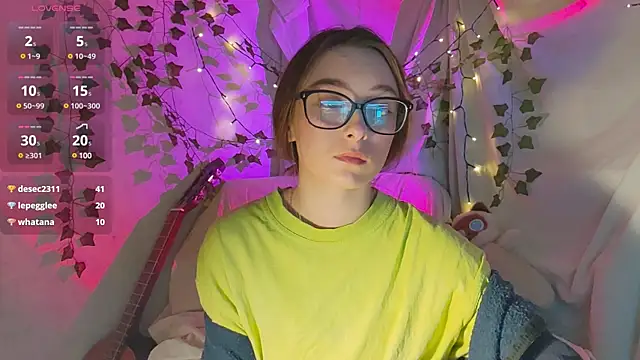 Snapshot of monlight__dana chatting on 11, 12, 2024 monlight dana online show from 11, 12, 2024