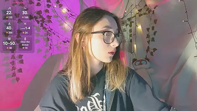 Snapshot of monlight__dana chatting on 7, 12, 2024 monlight dana online show from 7, 12, 2024