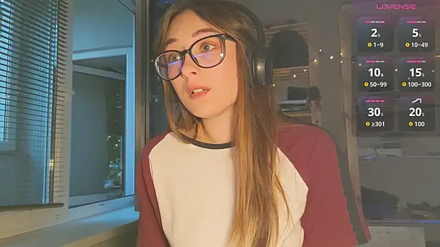 Snapshot of monlight__dana chatting on 21, 9, 2025 monlight dana online show from 21, 9, 2025