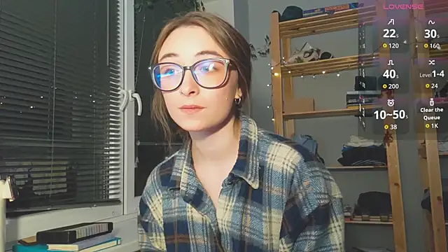 Snapshot of monlight__dana chatting on 5, 10, 2025 monlight dana online show from 5, 10, 2025