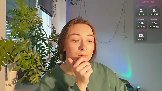 Snapshot of monlight__dana chatting on 3, 2, 2025 monlight dana online show from 3, 2, 2025