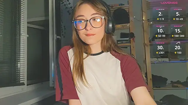 Snapshot of monlight__dana chatting on 22, 9, 2025 monlight dana online show from 22, 9, 2025