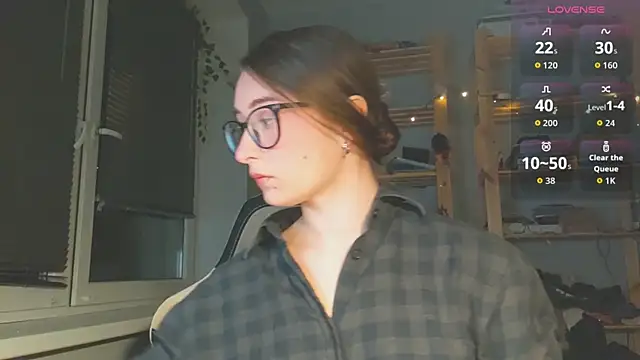 Snapshot of monlight__dana chatting on 8, 11, 2025 monlight dana online show from 8, 11, 2025