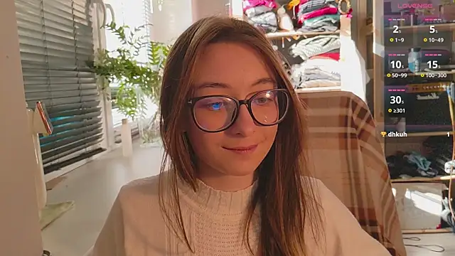 Snapshot of monlight__dana chatting on 8, 3, 2025 monlight dana online show from 8, 3, 2025