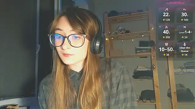 Snapshot of monlight__dana chatting on 4, 10, 2025 monlight dana online show from 4, 10, 2025