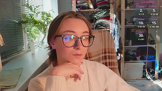 Snapshot of monlight__dana chatting on 7, 3, 2025 monlight dana online show from 7, 3, 2025