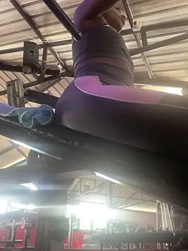 Berry Bans online show from 30, 9, 2025