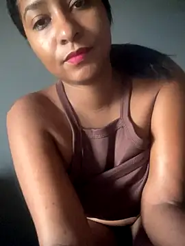 Berry Bans online show from 10, 11, 2025