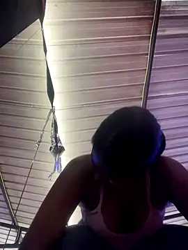 Berry Bans online show from 26, 11, 2025