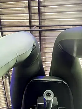 Berry Bans online show from 20, 11, 2025