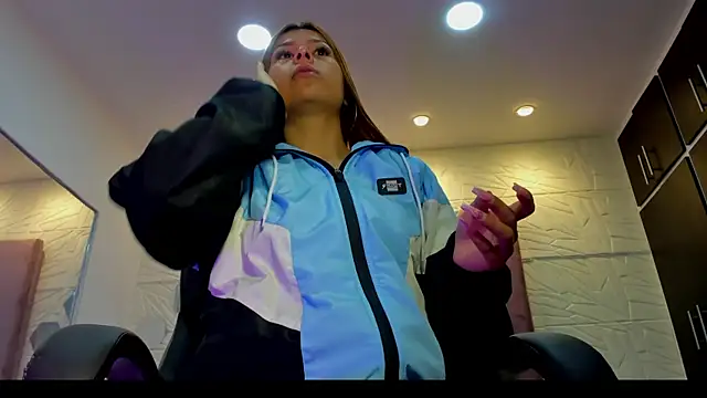 Charlotte Ice1 online show from 30, 9, 2025