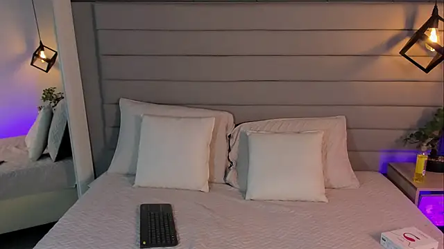 LadyLuminary online show from 26, 11, 2025