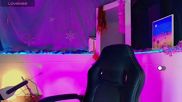 mariana scott   online show from 1, 12, 2025