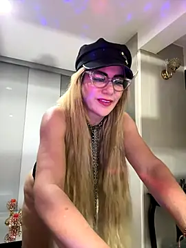 LARIANA RIVERA23 online show from 9, 9, 2025