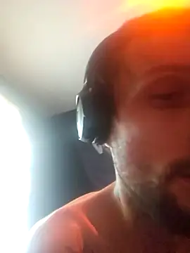 hungandtatted666 online show from 14, 11, 2025