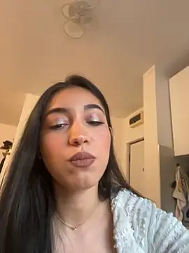 Amy Sin online show from 3, 10, 2025