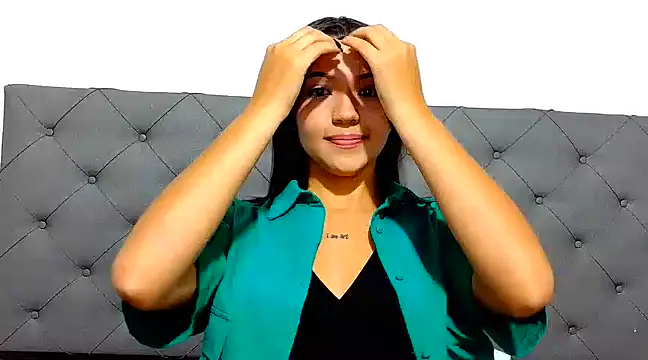 LunaF04 online show from 12, 1, 2025