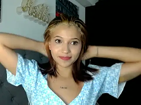 LunaF04 online show from 29, 1, 2025