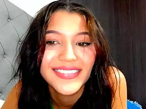 LunaF04 online show from 14, 1, 2025