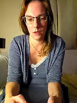 SpiceLea online show from 12, 10, 2025