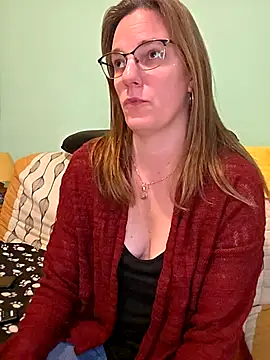 SpiceLea online show from 2, 12, 2025