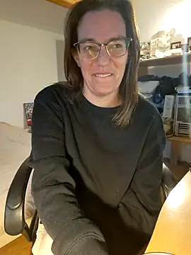 SpiceLea online show from 7, 3, 2025