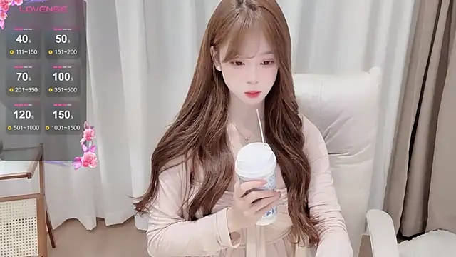 Yuuuuuly online show from 20, 11, 2025