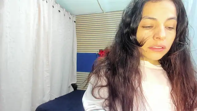 Snapshot of rosse_2504 chatting on 16, 6, 2026 rosse 2504 online show from 16, 6, 2026