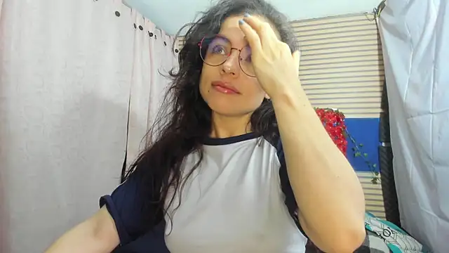 Snapshot of rosse_2504 chatting on 20, 6, 2026 rosse 2504 online show from 20, 6, 2026