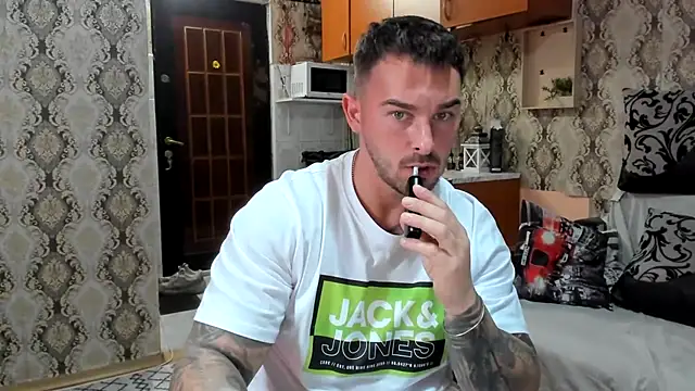 Jonmusclemaster online show from 17, 10, 2025