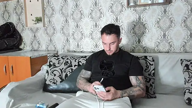 Jonmusclemaster online show from 4, 3, 2025