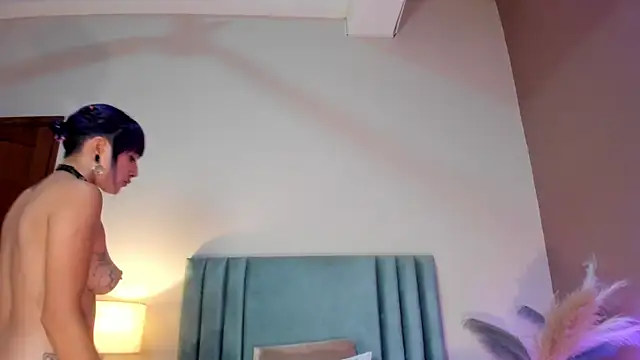 AlissaNix online show from 25, 2, 2026