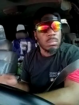 MRHANDSOME3800 online show from 14, 1, 2025