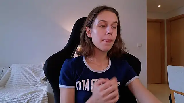 VanessaBayer2 online show from 29, 12, 2024
