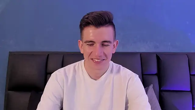 Snapshot of MikaelSlow chatting on 19, 1, 2026 MikaelSlow online show from 19, 1, 2026